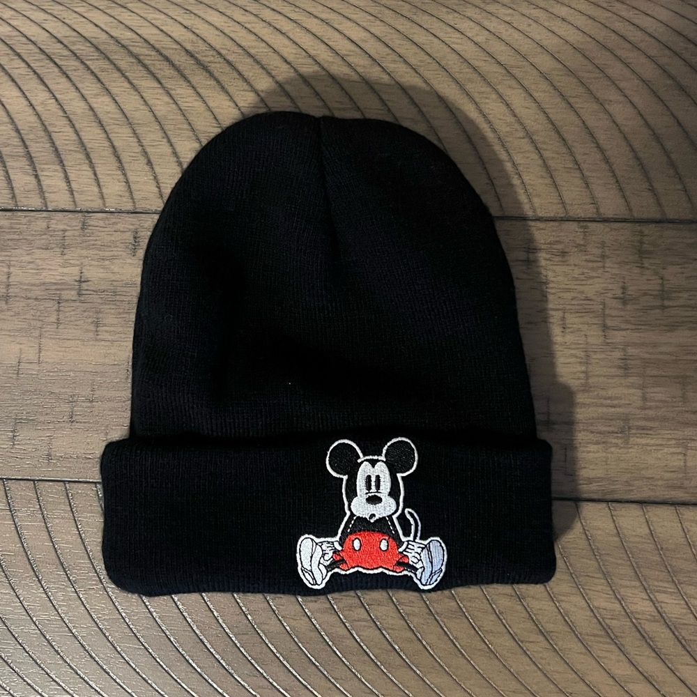 Disney x AE American Eagle Mickey Mouse Cuffed Knit Beanie One Size Black